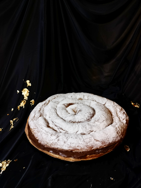 Ensaimada de chocolate negro
