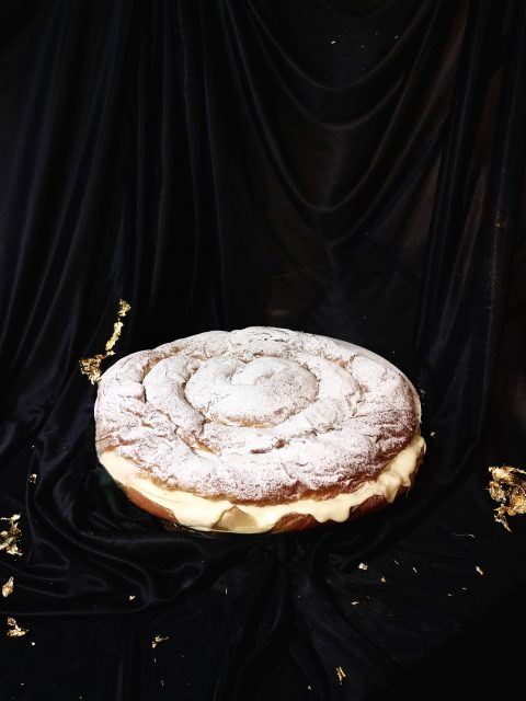 Ensaimada de Chocolate Blanco